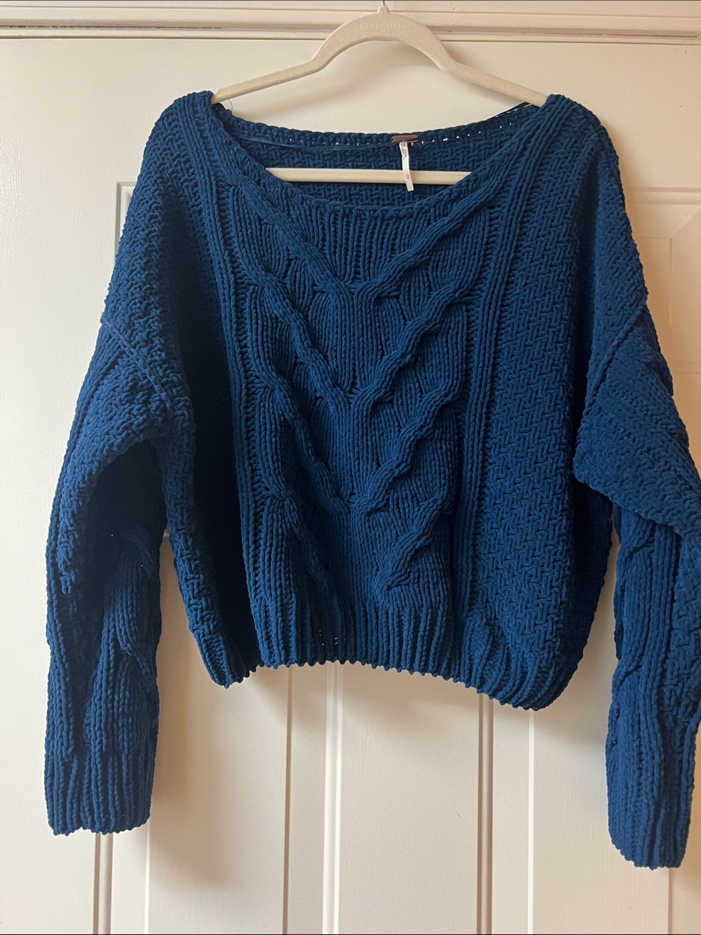 Free People Cable Knit Cropped Oversized Sweater in Dark Blue — Size XS